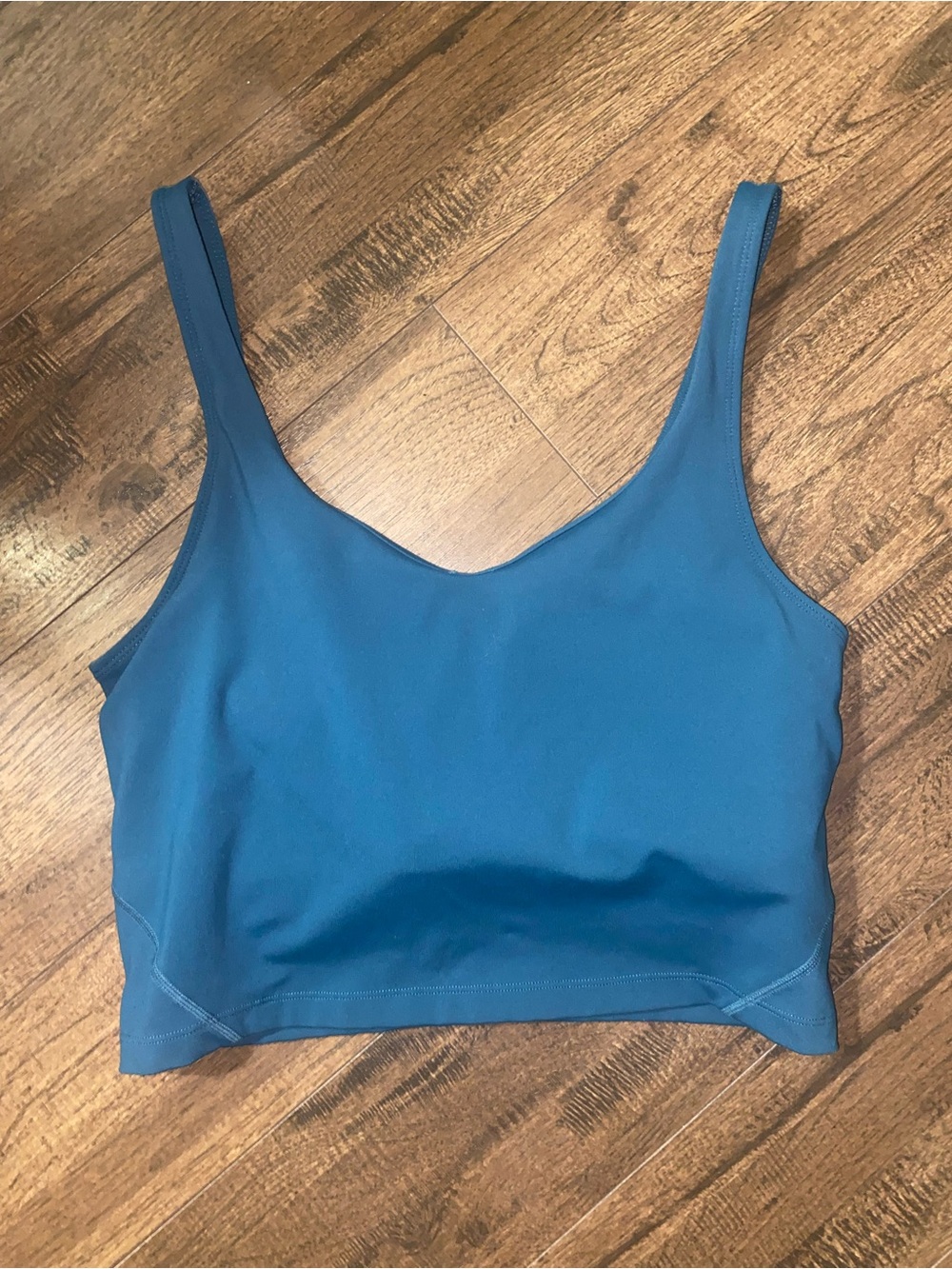 Wireless Scoop-Neck Sports Top in Teal Blue